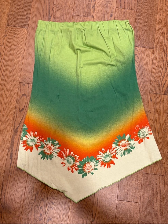 Gimaguas Dresses & Skirts - Gimaguas Green Ombre Floral Handkerchief Hem Dress with Orange Accents